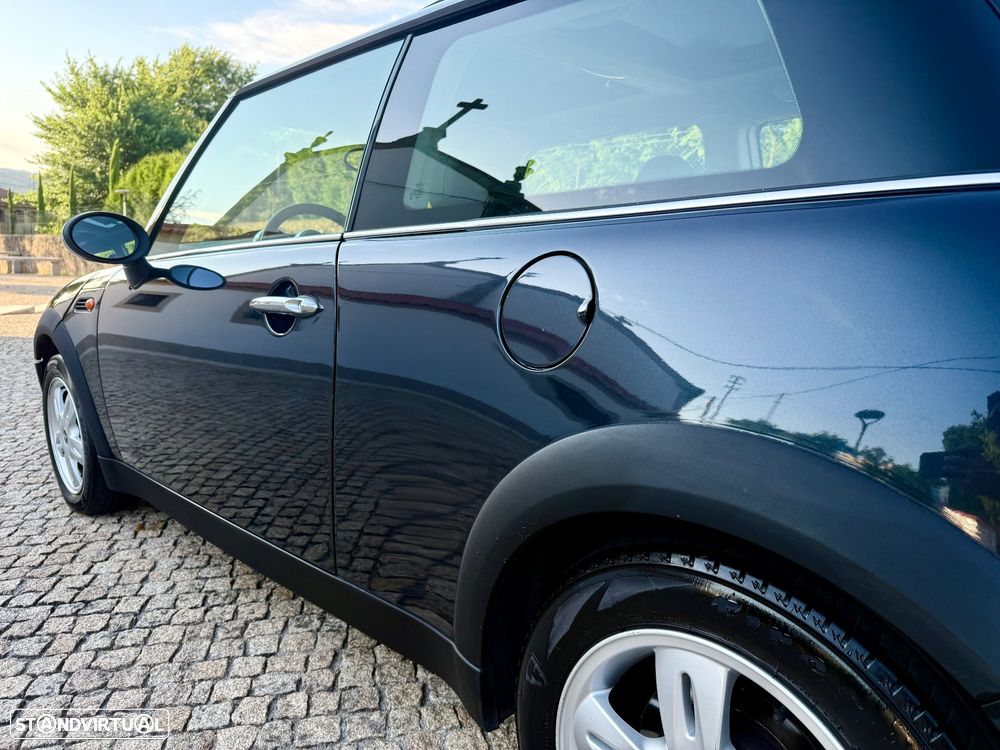 MINI 3 Portas One 1.6 Parklane - 17