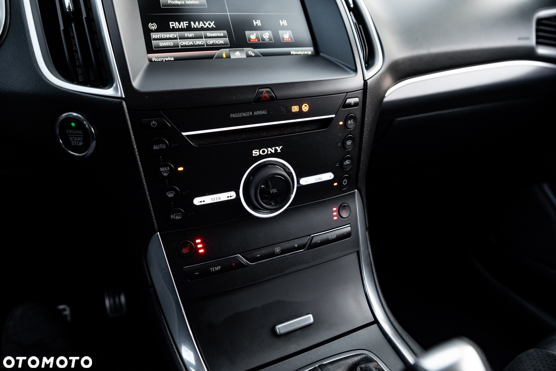 Ford S-Max - 33