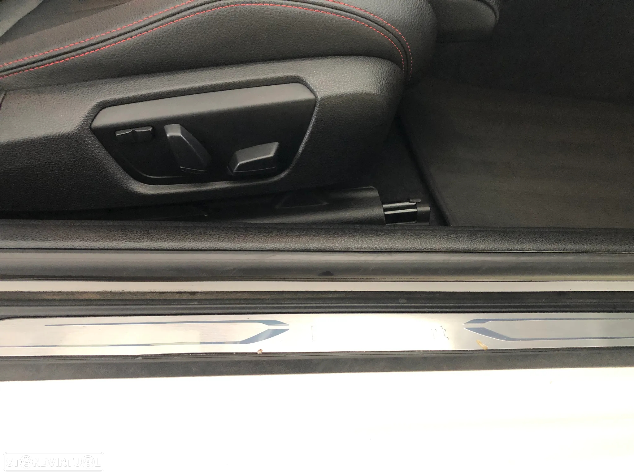 BMW 228 i Coupe Sport-Aut. Sport Line - 19
