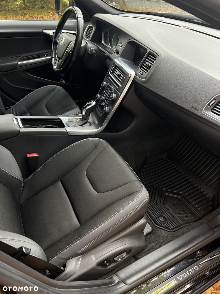 Volvo V60 - 18