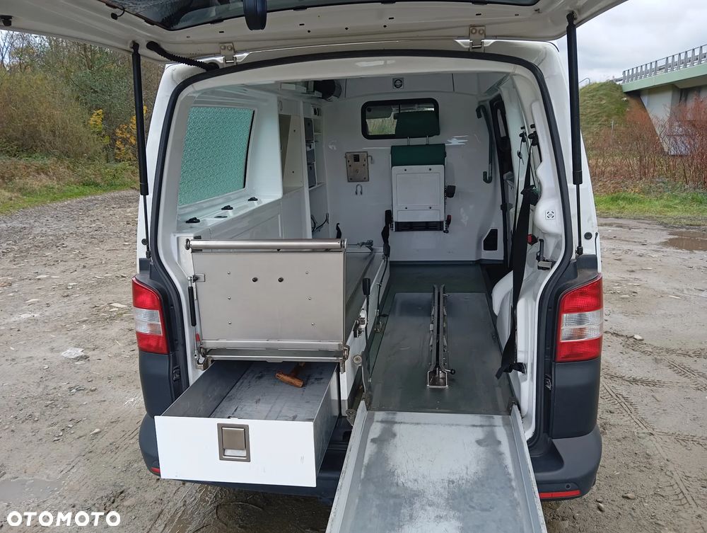 Volkswagen Transporter - 11