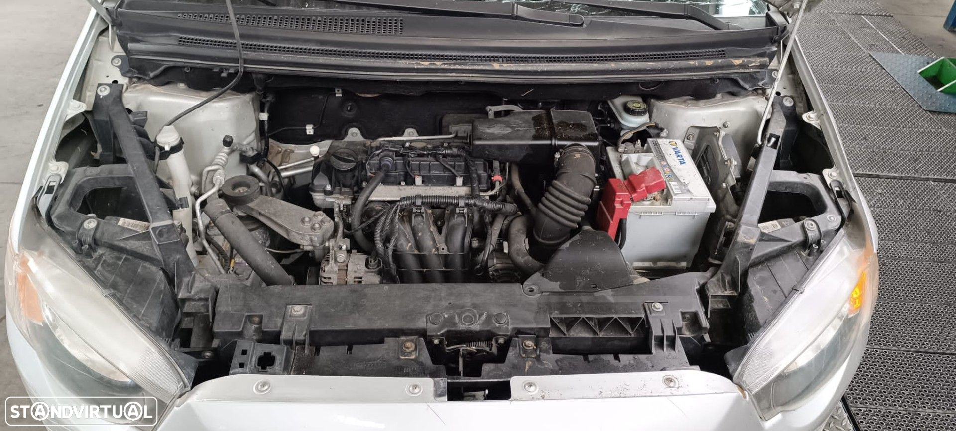 Mitsubishi Colt CZ3 de 2011 disponível para peças - 11