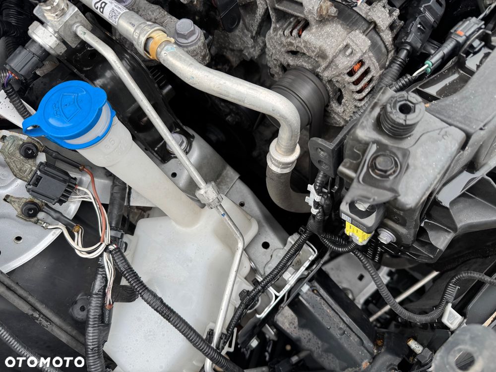 Toyota Yaris 1.5 Comfort - 12