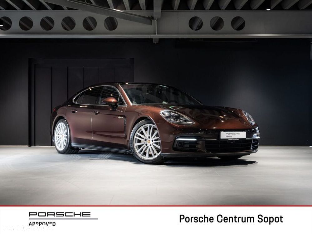 Porsche Panamera 4 E-Hybrid 10 Years Edition - 7