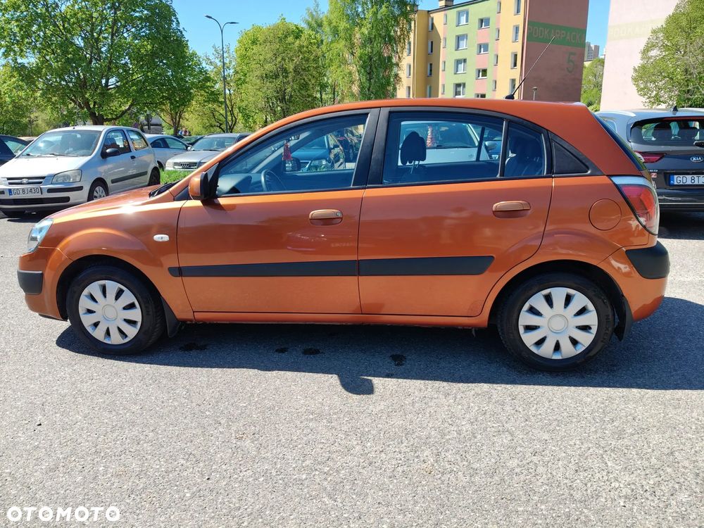 Kia Rio 1.4 Comfort - 7