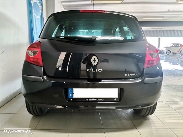 Renault Clio 1.2 16V Dynamique - 4