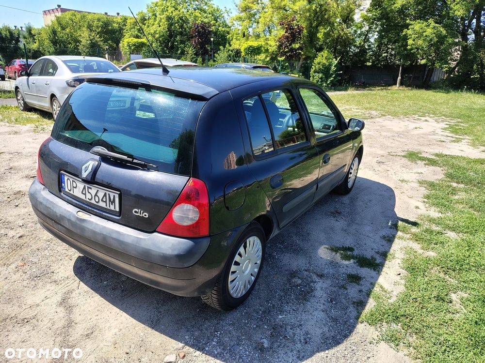Renault Clio 1.2 16V Confort Dynamique - 8