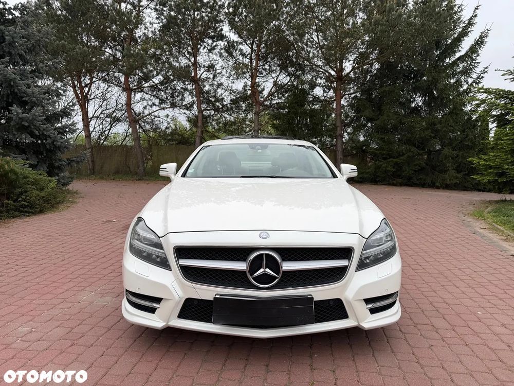 Mercedes-Benz CLS 350 CDI 4-Matic BlueEff - 24