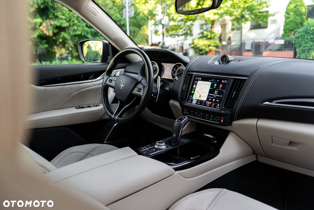Maserati Levante Q4 GranSport - 38