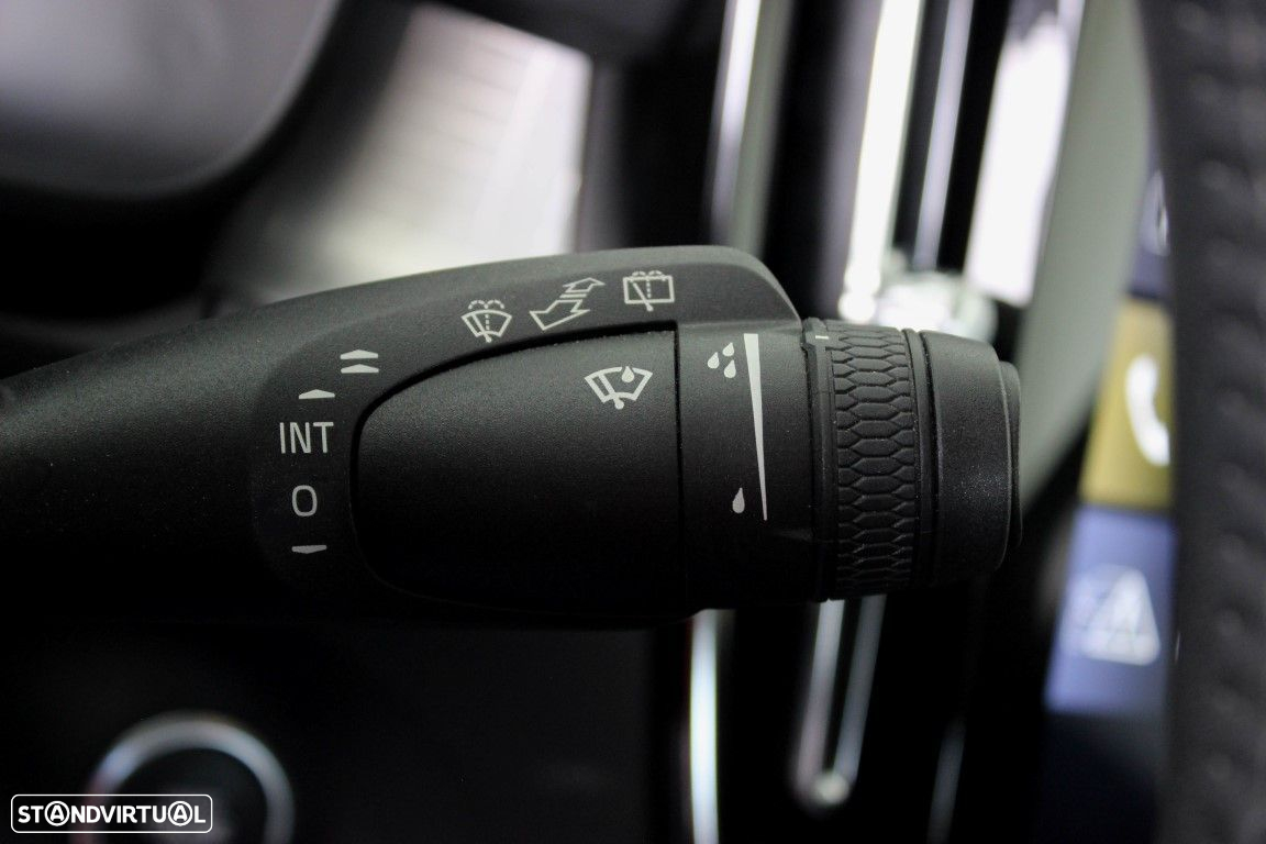 Volvo XC 40 2.0 D3 Momentum - 23