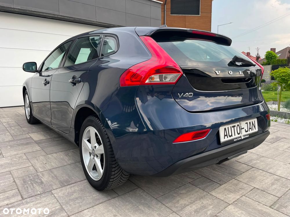 Volvo V40 D2 Summum - 33