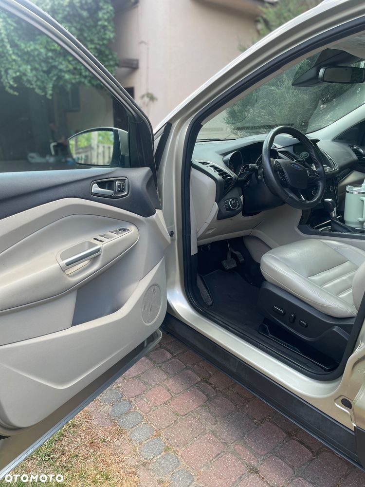 Ford Escape 2.0 EcoBoost AWD Titanium - 7