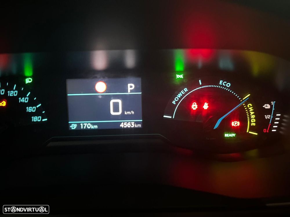 Peugeot e-2008 50 kWh Allure - 15
