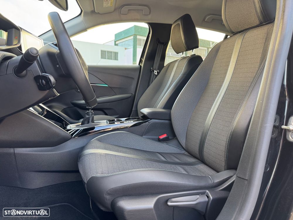 Peugeot 208 1.2 PureTech Allure Pack - 22