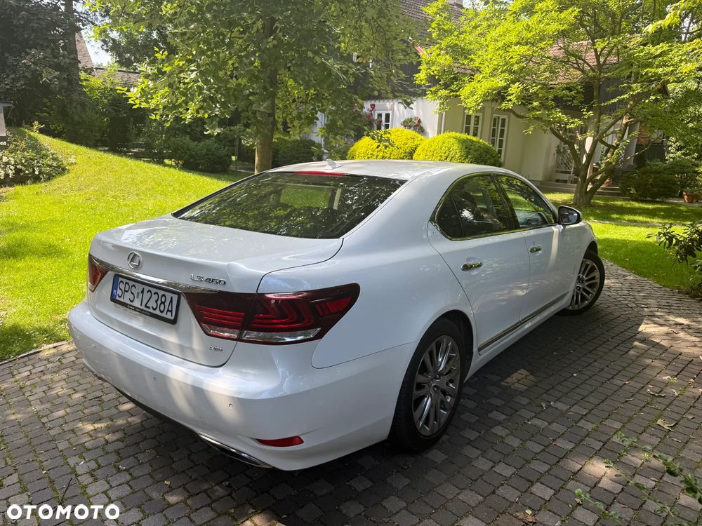 Lexus LS - 7