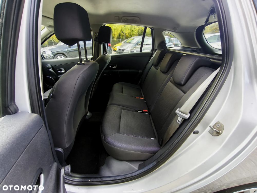 Renault Clio 1.2 TCE Authentique - 19
