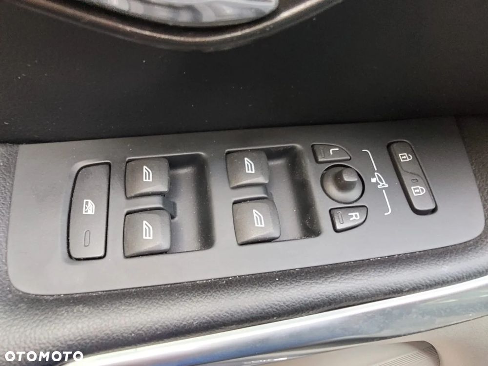 Volvo V40 D4 Drive-E Summum - 19