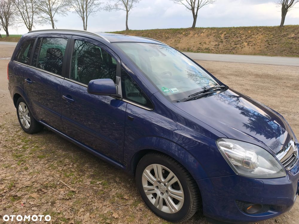 Opel Zafira 1.8 - 13
