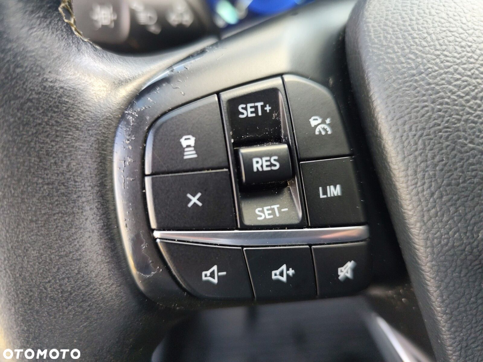 Ford Kuga - 27