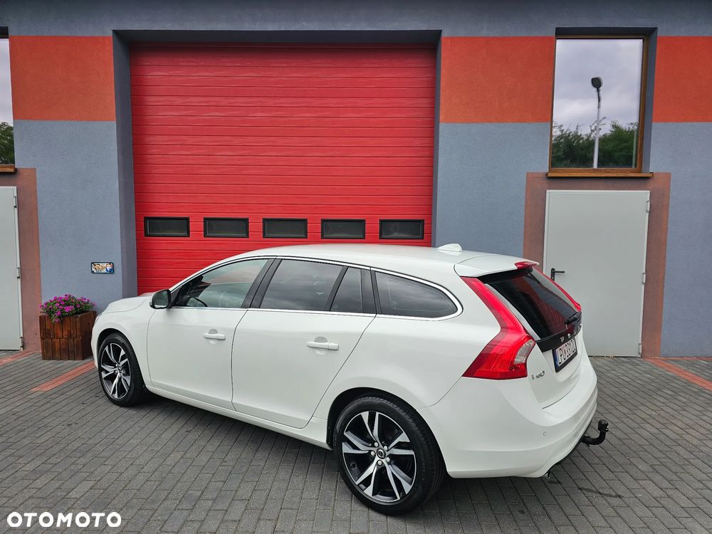 Volvo V60 D2 Drive-E Momentum - 3