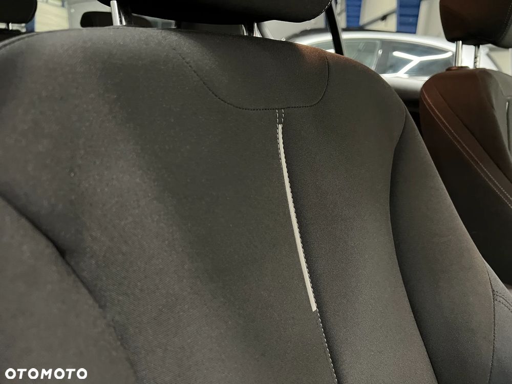 BMW Seria 1 118d DPF Edition Sport - 30