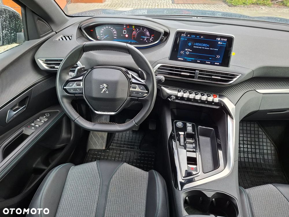 Peugeot 3008 1.2 PureTech Allure S&S EAT8 - 18