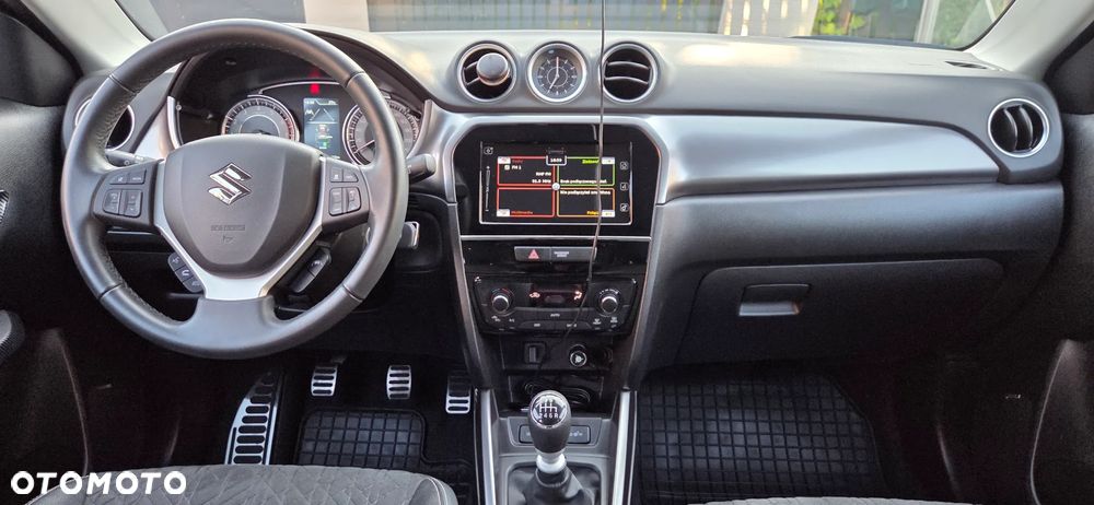 Suzuki Vitara 1.4 Boosterjet SHVS Premium 2WD - 9