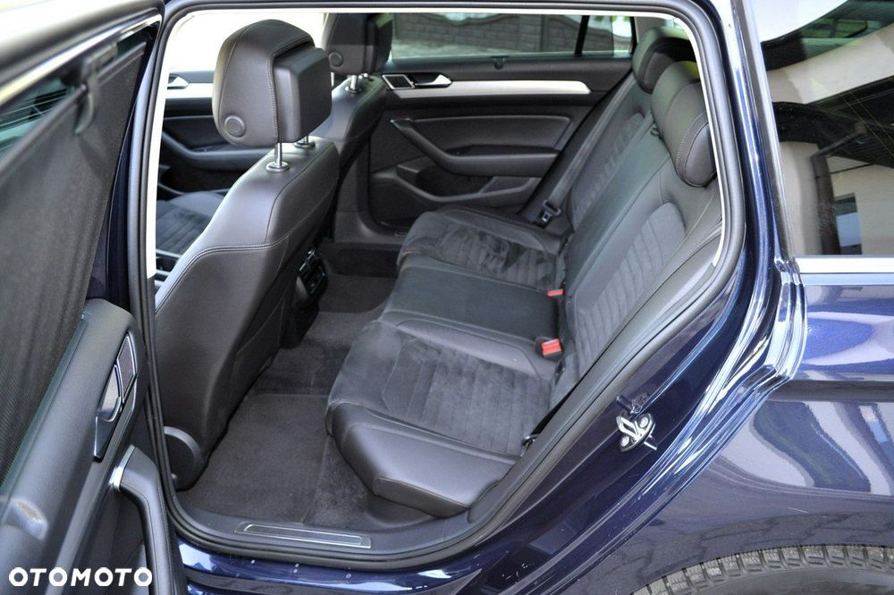 Volkswagen Passat - 29