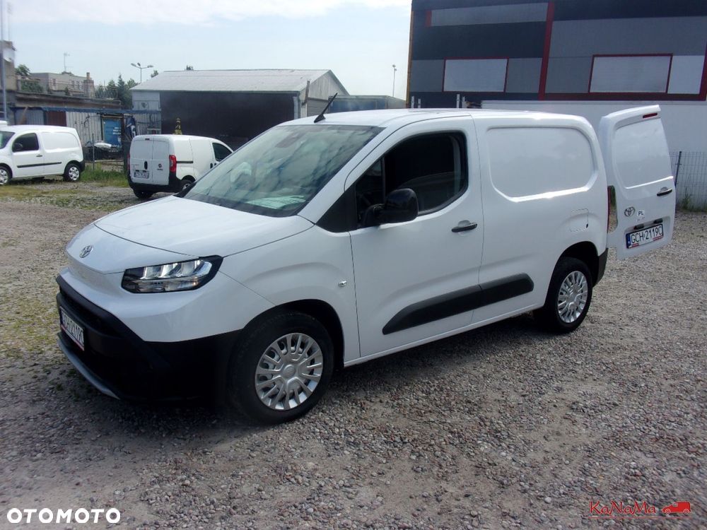 Toyota Proace City - 25