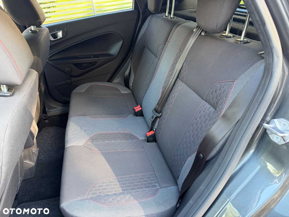Ford Fiesta 1.0 EcoBoost S&S ST-LINE - 39