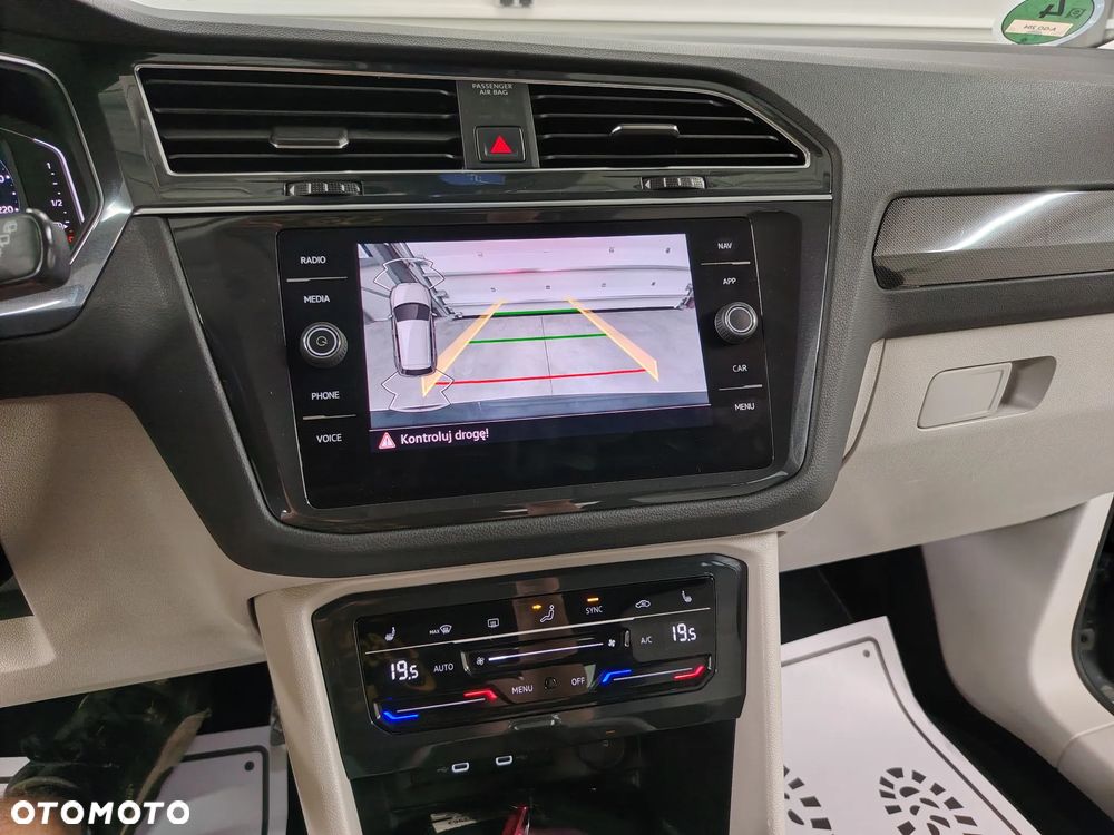 Volkswagen Tiguan 2.0 TDI SCR 4MotION DSG Elegance - 35