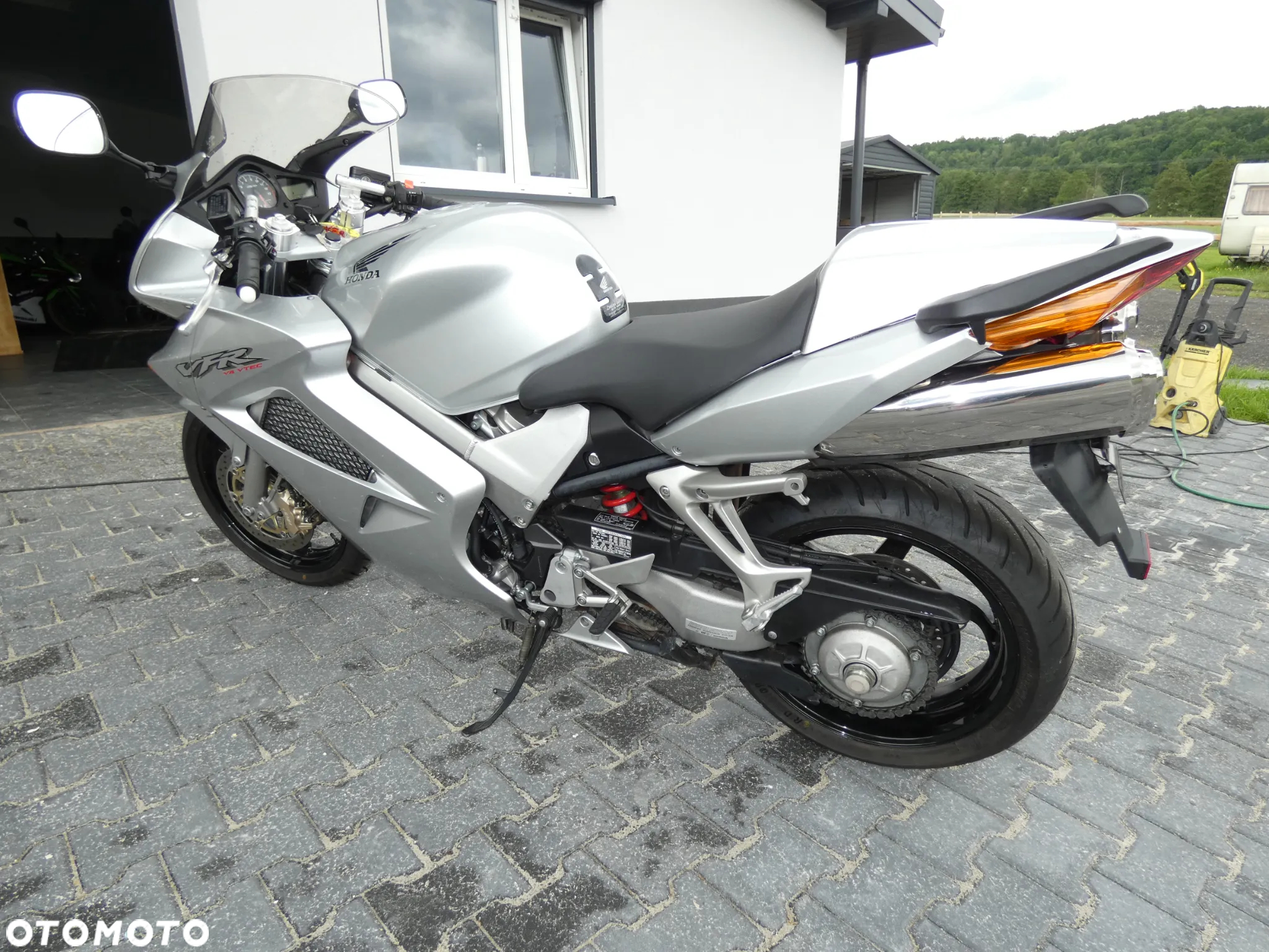 Honda VFR - 6