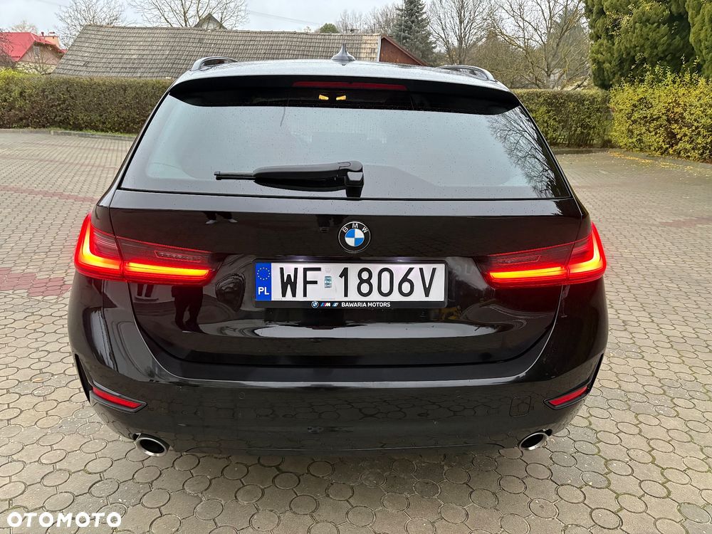 BMW Seria 3 320d Sport Line - 8