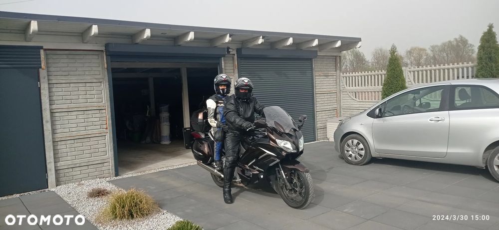 Yamaha FJR - 7