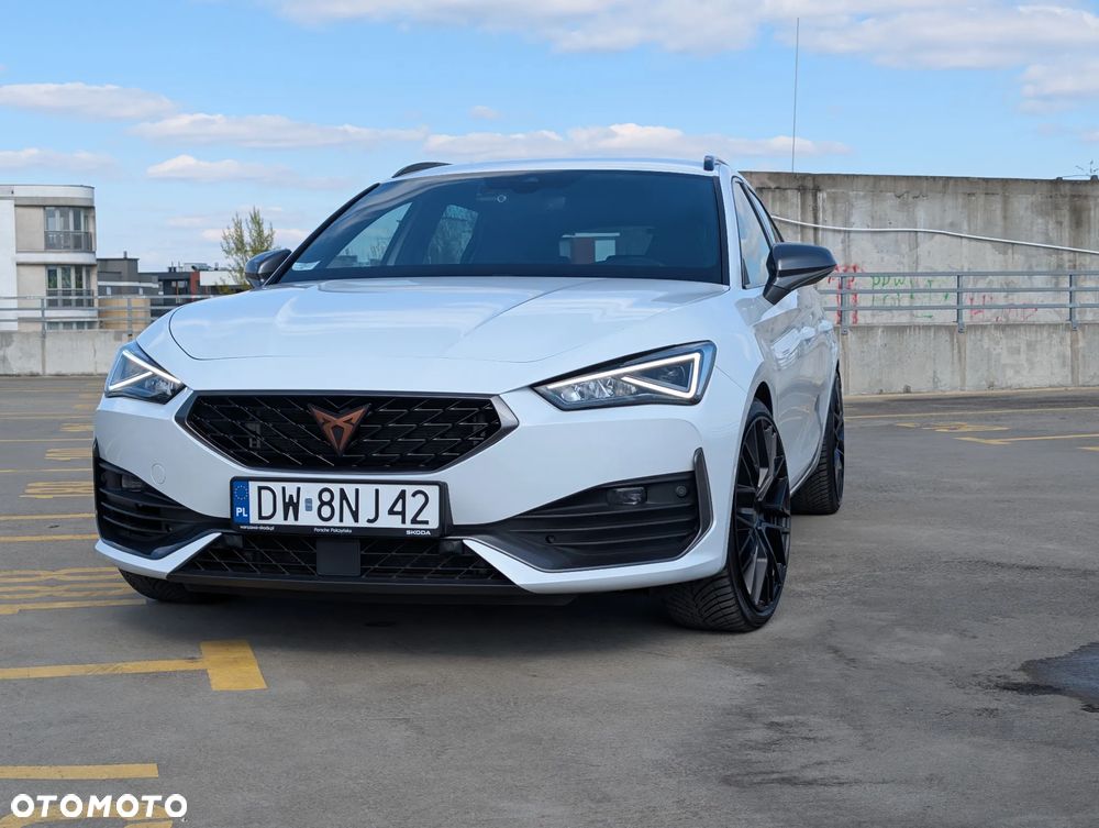 Cupra Leon Sportstourer 2.0 TSI 4Drive VZ DSG - 2