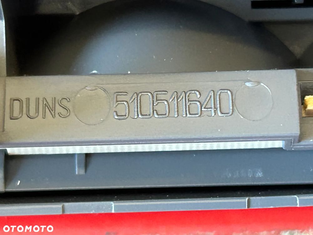 LAMPKA TRZECIE ŚWIATŁO STOP 13186347 510511640 OPEL CORSA E - 4