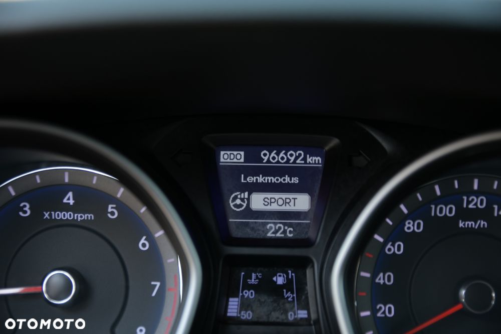 Hyundai i30 1.6 Premium - 34