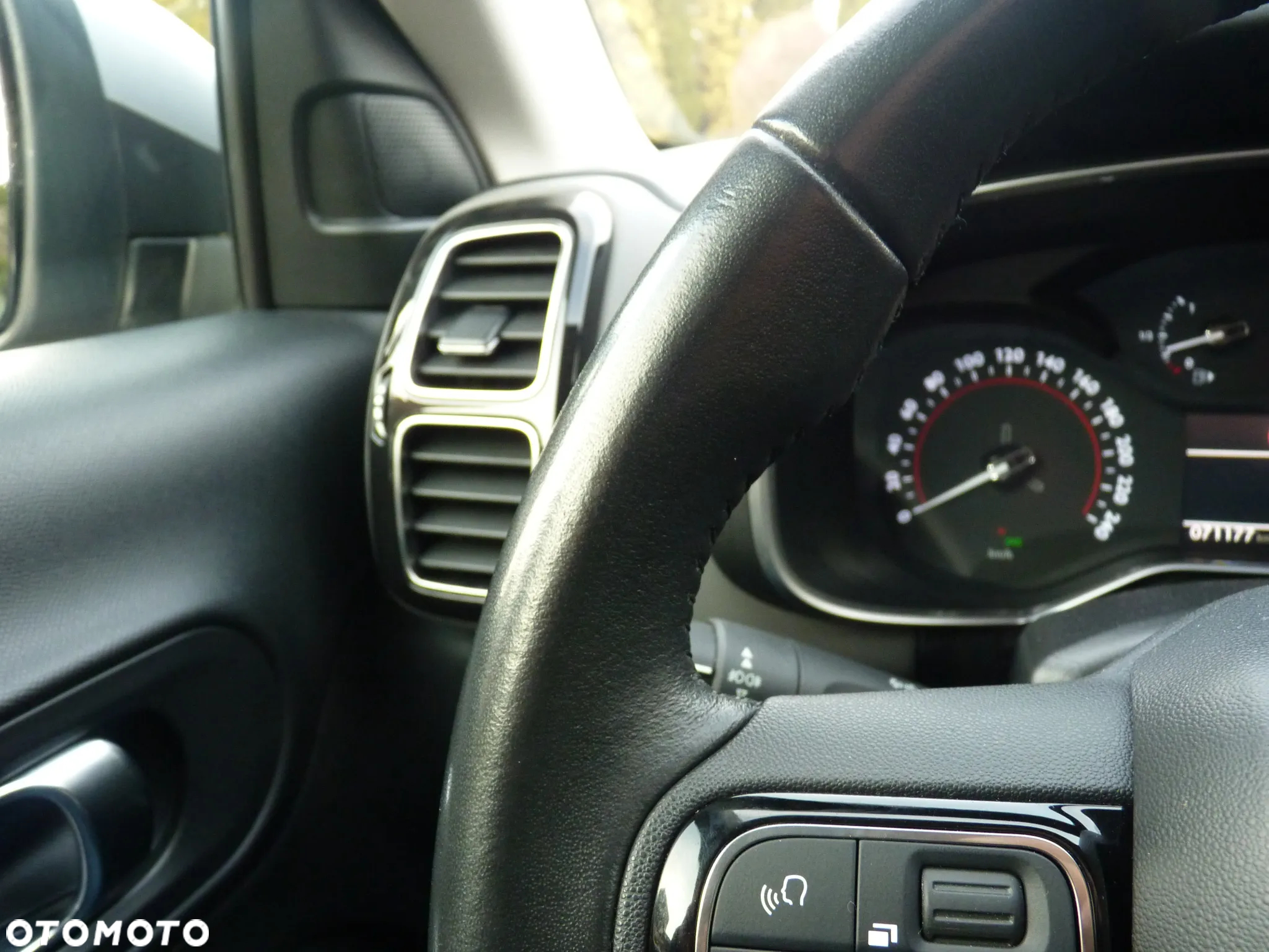 Citroën C5 Aircross 1.2 PureTech Plus - 17