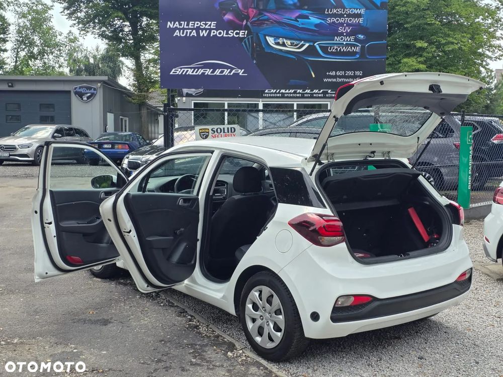 Hyundai i20 1.2 Comfort - 11