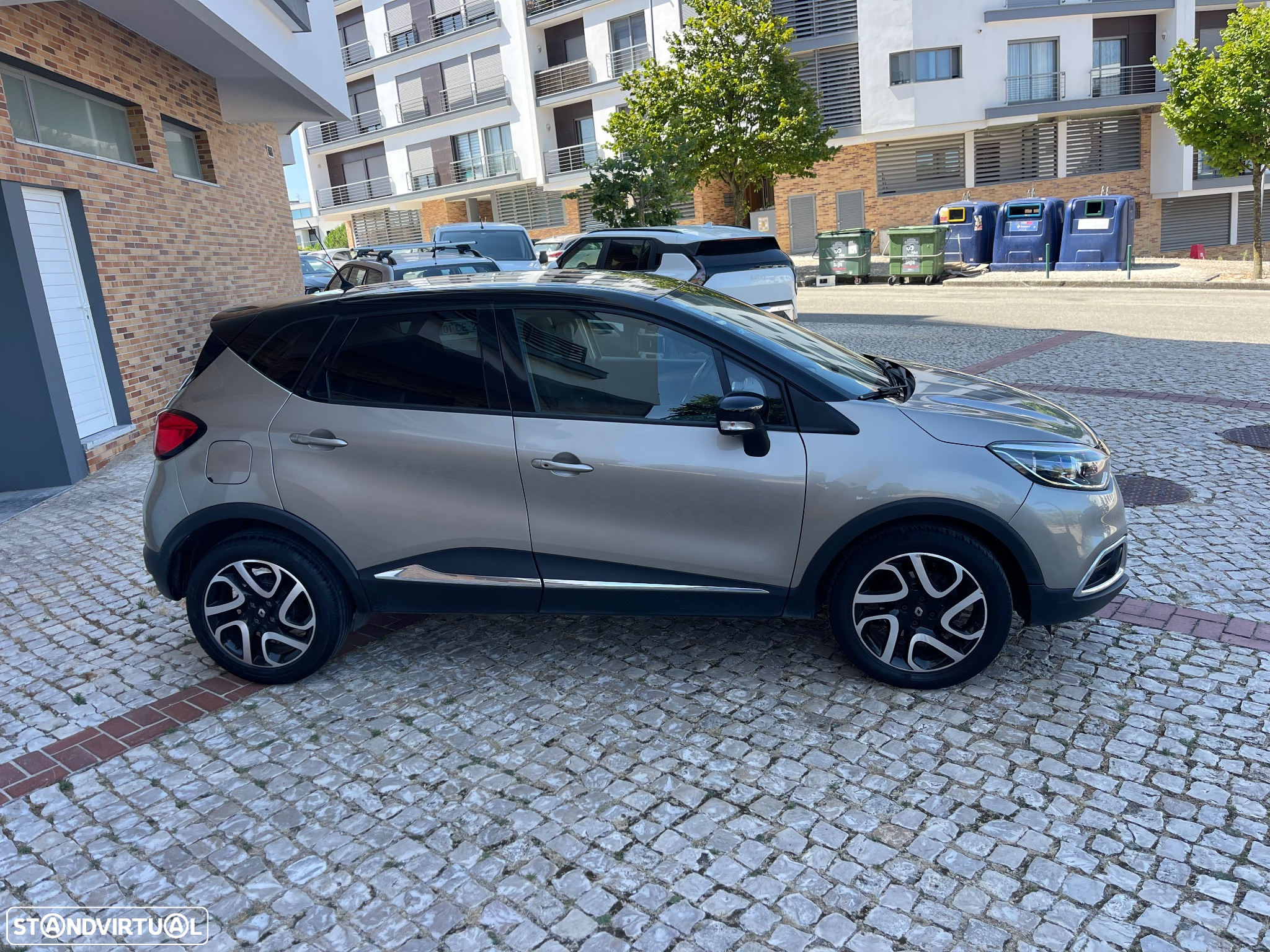 Renault Captur 1.5 dCi Exclusive - 3
