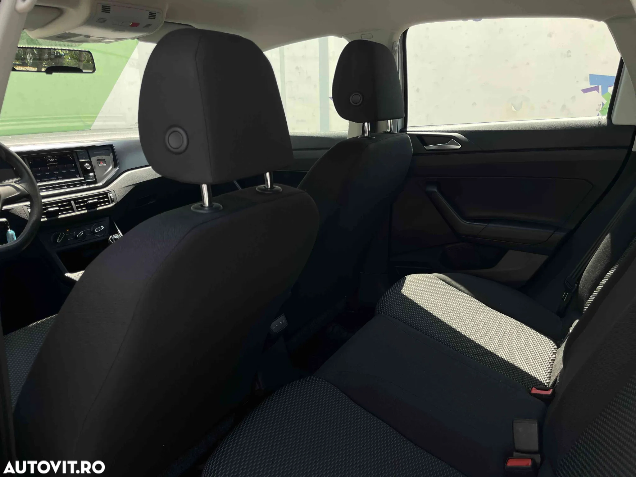 Volkswagen Polo - 14