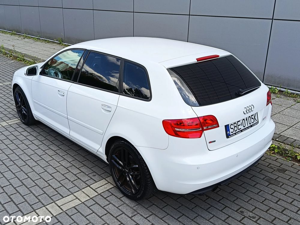 Audi A3 Sportback - 8