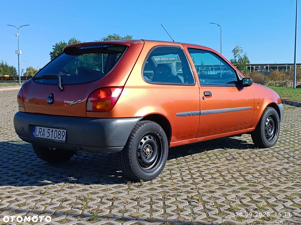 Ford Fiesta 1.3 Fun - 1