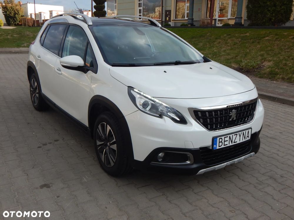 Peugeot 2008 PureTech 100 Allure - 10