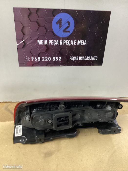 Farolim traseiro direito renault dancia dokker - 2