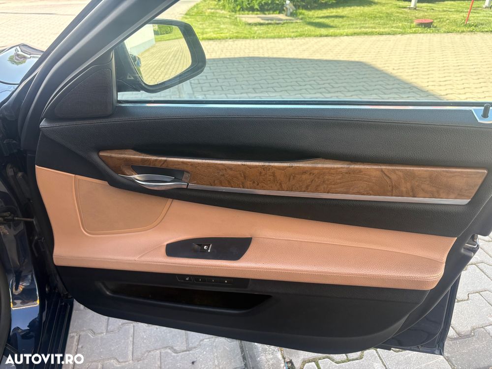 BMW Seria 7 730Ld Aut. - 16