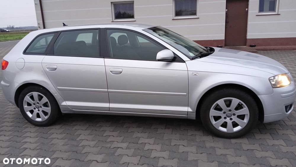 Audi A3 Sportback - 3