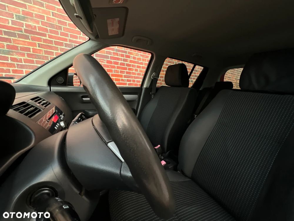 Suzuki Swift - 13