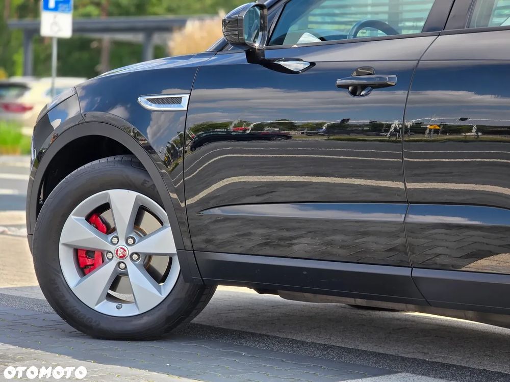 Jaguar E-Pace 2.0 i4P AWD R-Dynamic SE - 31