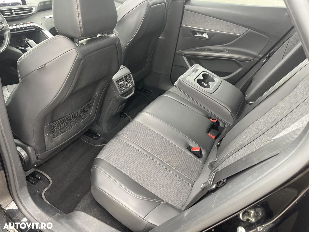 Peugeot 3008 - 18